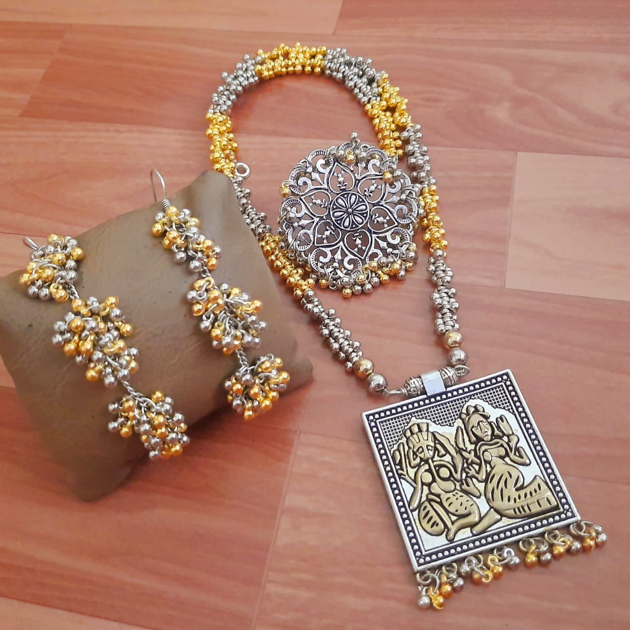 Royal Ethnic Jewelry Set with Lord Ganesha Square Pendant