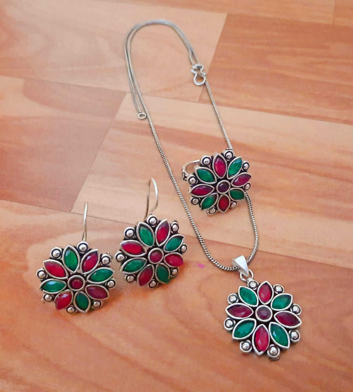 Floral Motif Silver Jewelry Set
